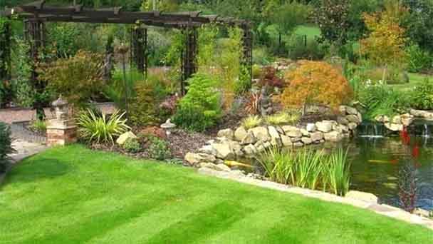 Several styles about large garden design ideas