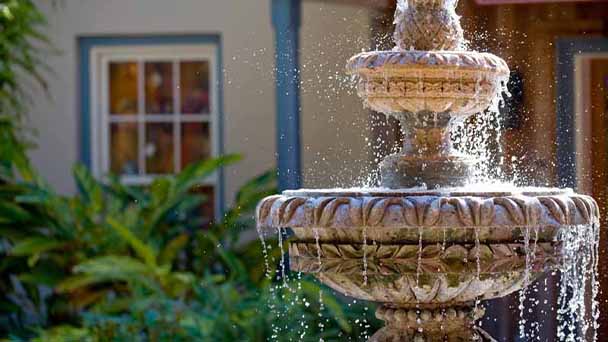 Outdoor garden fountains designs