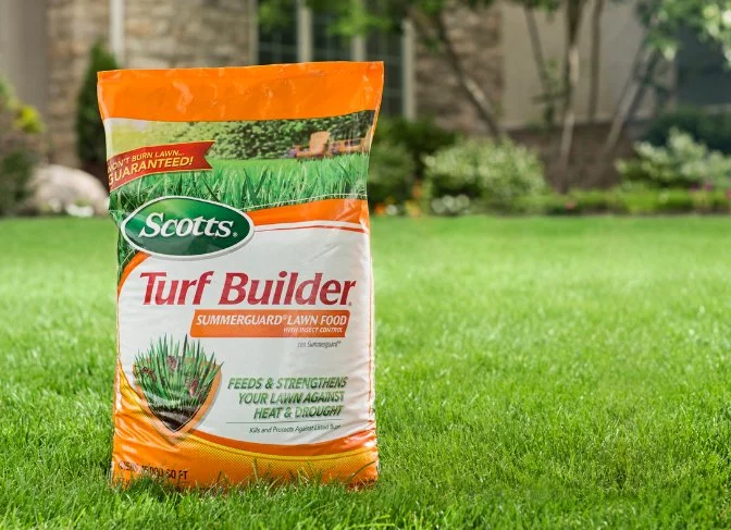 8. Scotts Turf Builder SummerGuard Lawn Food with Insect Control