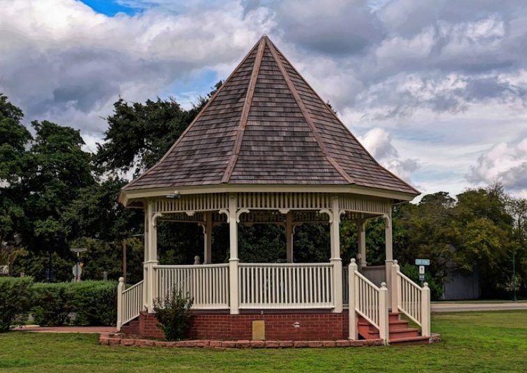 How to Build a Gazebo Roof